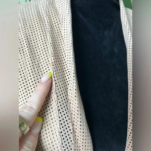 Cigno Nero Women’s Nude tan dye cut leather Blazer Jacket Size 38 fits Small - Picture 3 of 8